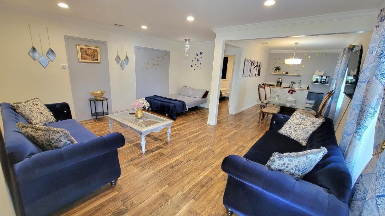 Сasa de vacaciones Large 1-bedroom With Kitchen In Encino