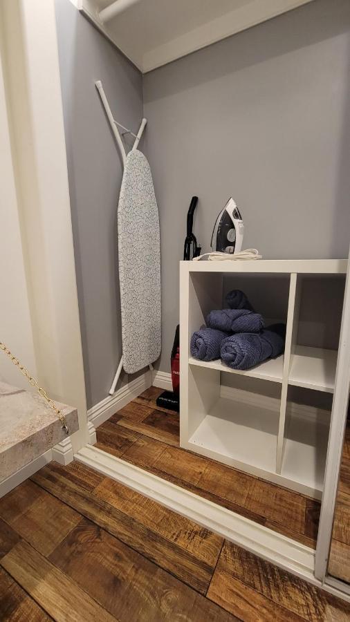 Сasa de vacaciones Large 1-bedroom With Kitchen In Encino