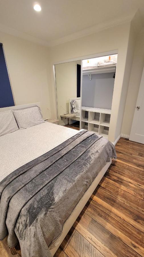 Large 1-bedroom With Kitchen In Encino Сasa de vacaciones *